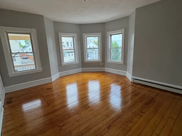 46 Whittier Ave #3, Providence, RI 02909