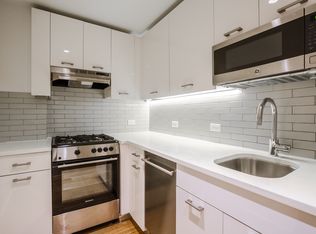 230 E 44th St APT 3F, New York, NY 10017