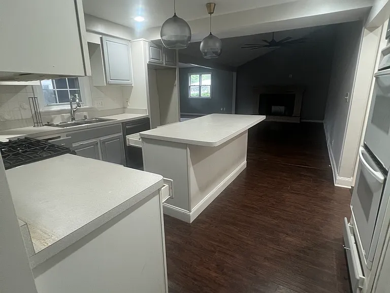 3634 Runnymede Blvd — Photo 16