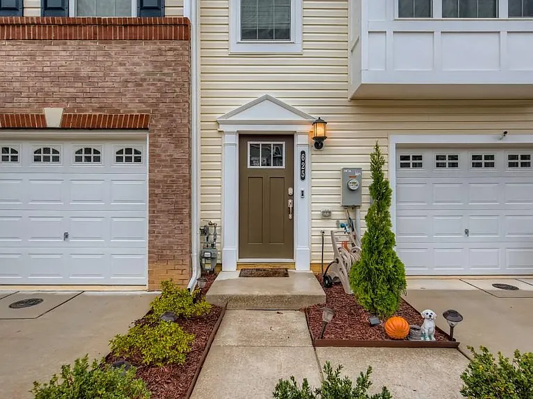 625 Heathland Trl — Photo 18