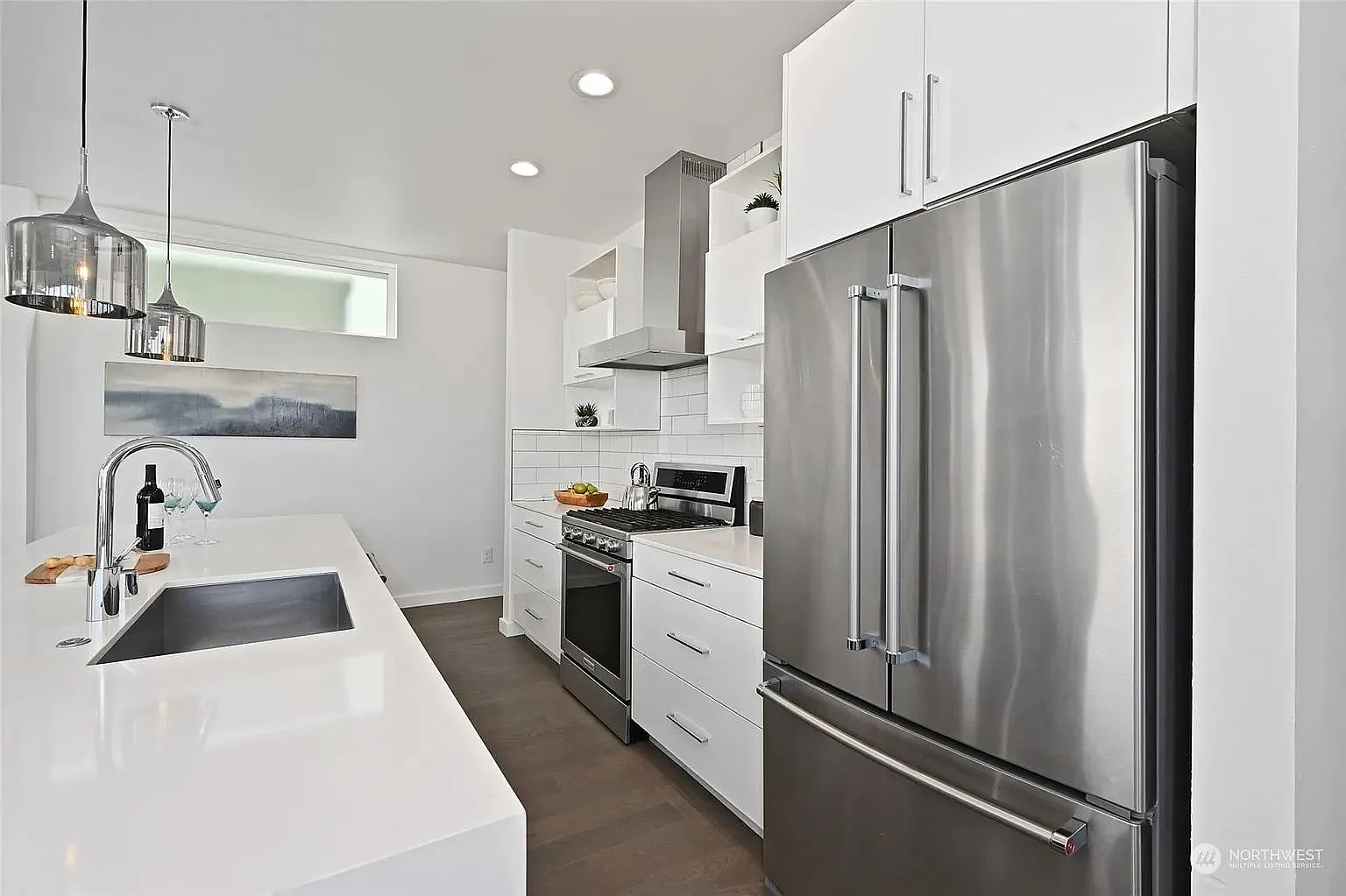 3 bed, 2.5 bath, 1880 sqft, $1,600 — Photo 1