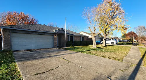 7713 Creek Wood Dr Photo 1