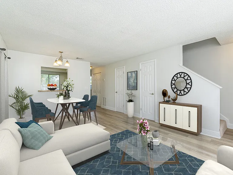 Harbour Pointe — Photo 8