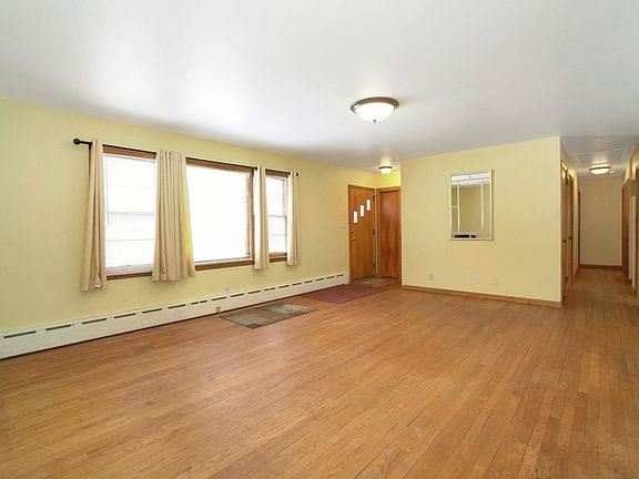 4th image of 7 West St