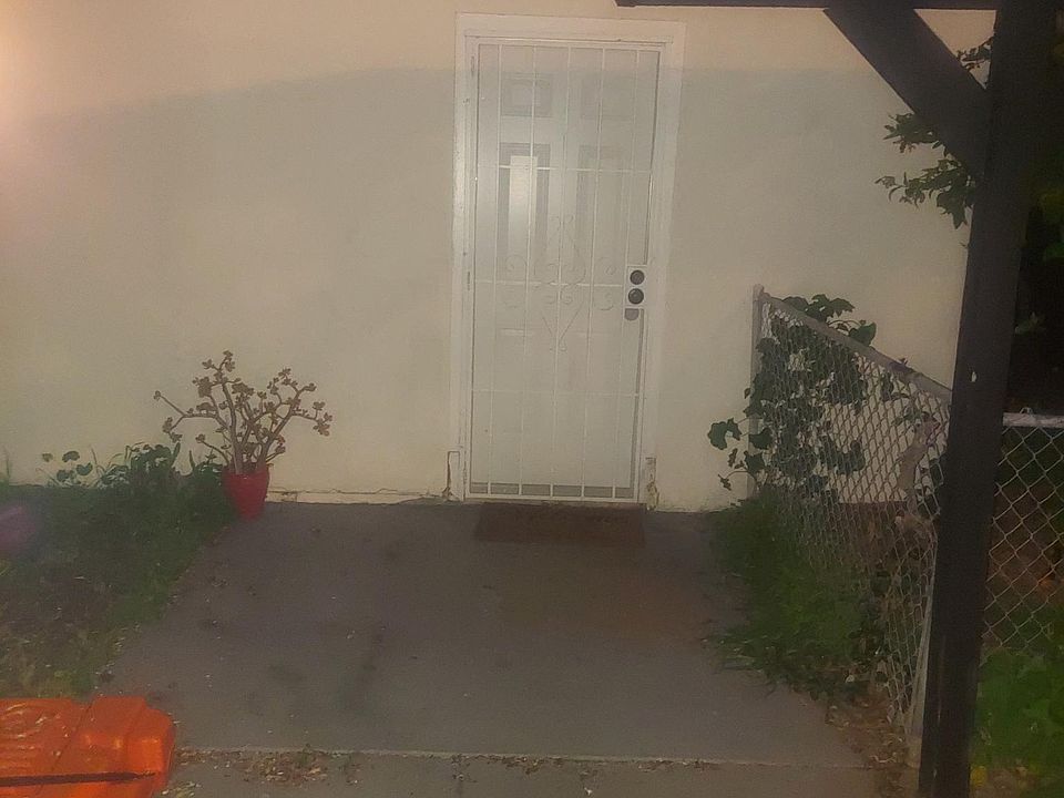 1st image of 238 Chalet Ave #2