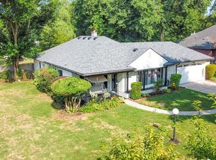 20977 Stahelin Rd, Southfield, MI 48075