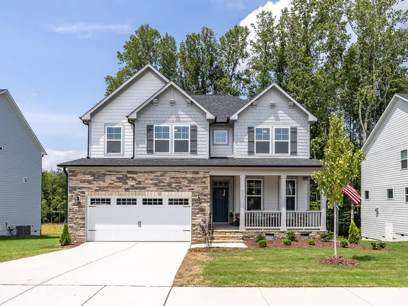 425 Reinsman Ct, Mebane, NC 27302