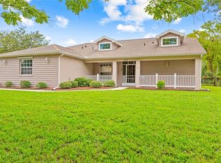 10006 Bluebird Ave, Weeki Wachee, FL 34613