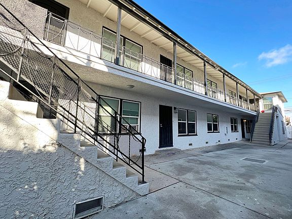 3rd image of 1958 Pine Ave #6