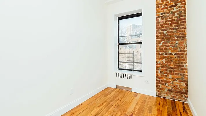 Rented by Nooklyn NYC LLC | media 7