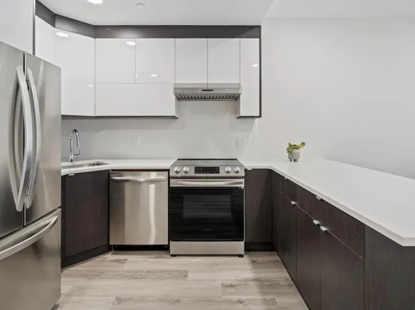 1238 63rd St #D422, Brooklyn, NY 11219