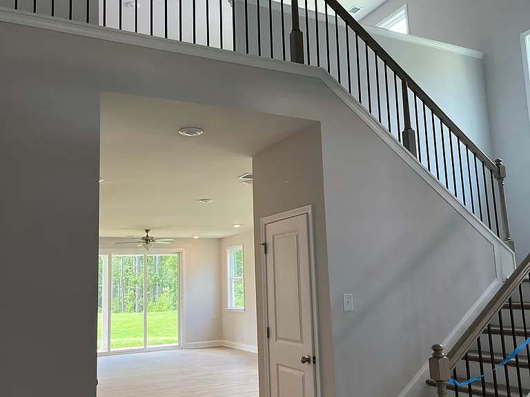 414 Kinross Ln — Photo 5