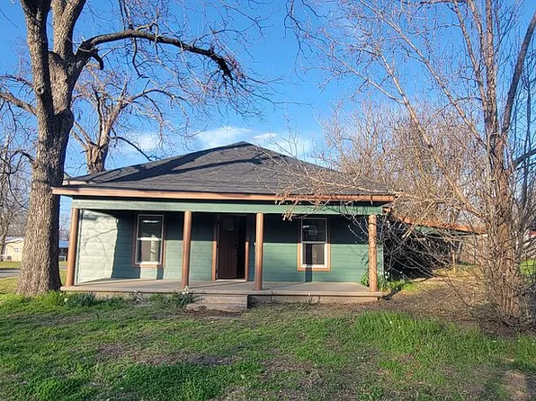308 W Pine St, Winnsboro, TX 75494
