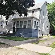 110 Webster St — Photo 2