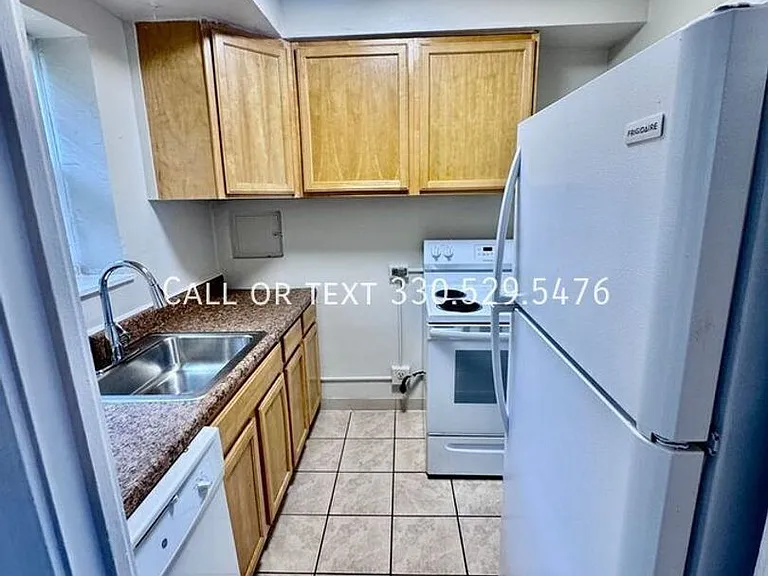 Colton House Apartments — Photo 72