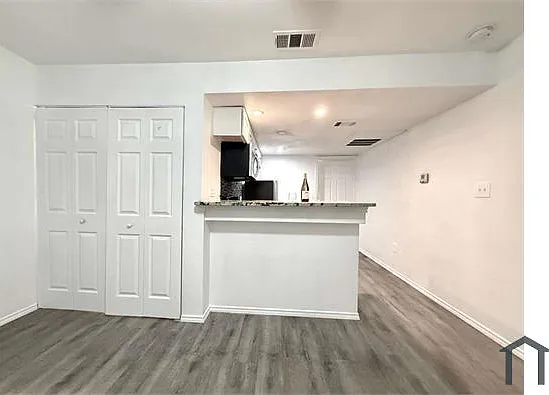 1607 N Carroll Ave #206 — Photo 16