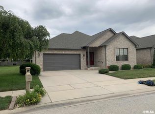 2403 Interlacken Dr, Springfield, IL 62704