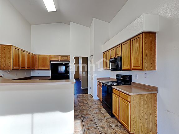 5th image of 10409 W Primrose Dr