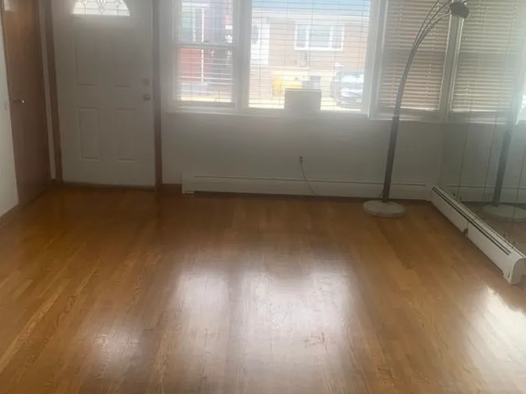 10 Emerson Ave — Photo 8