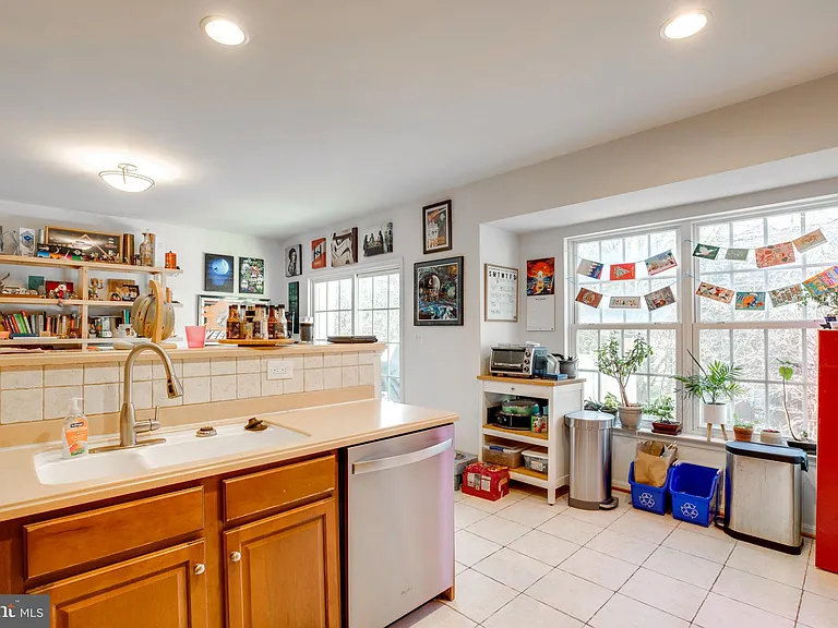 4594 Barringer Pl — Photo 12