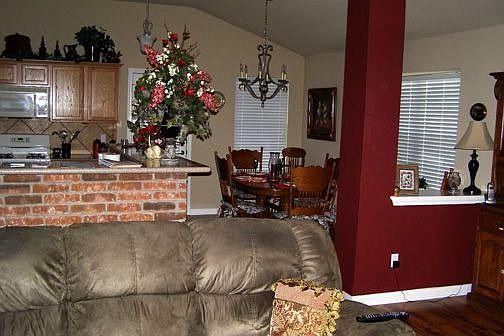kitchen/dining