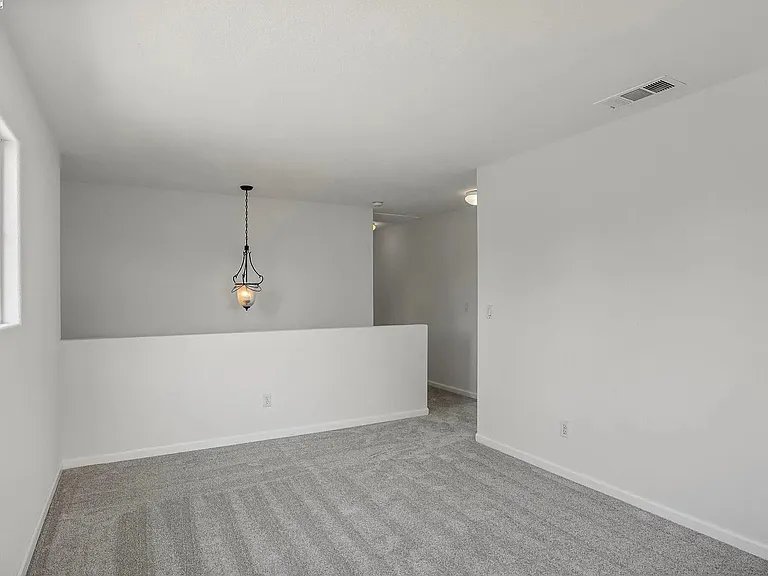 552 Stonehaven Ct — Photo 12