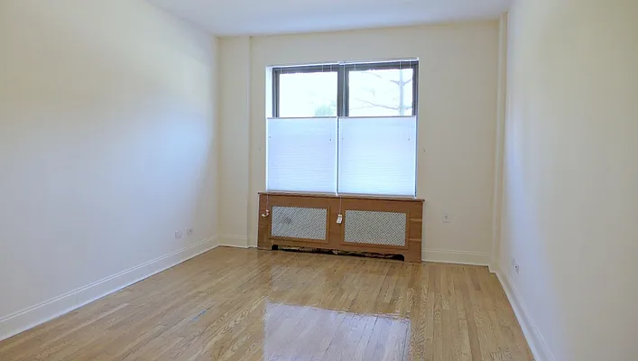 Rented by Metropolitan Equities | media 10