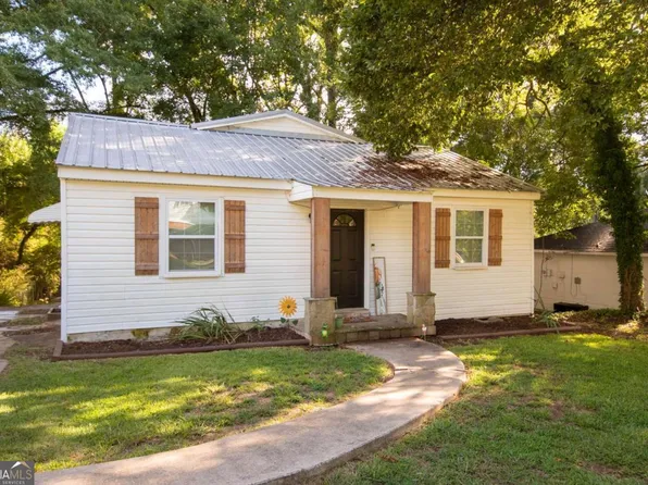 211 Rutland Cir, Lagrange, GA 30241