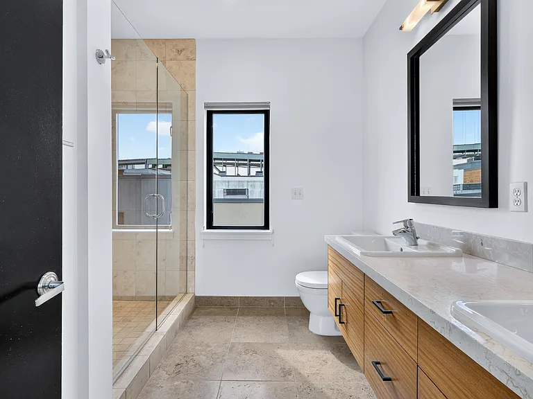 1690 NW Riverscape St — Photo 7