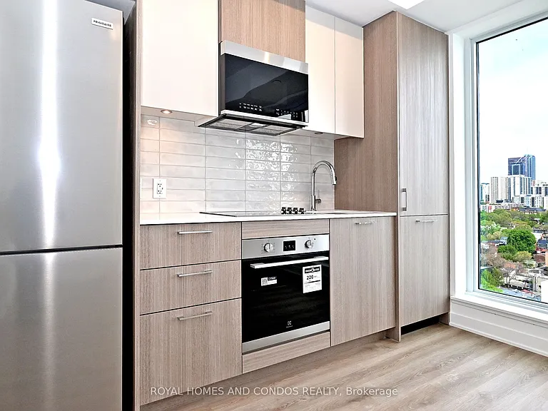 10 Oak St #1510 — Photo 19