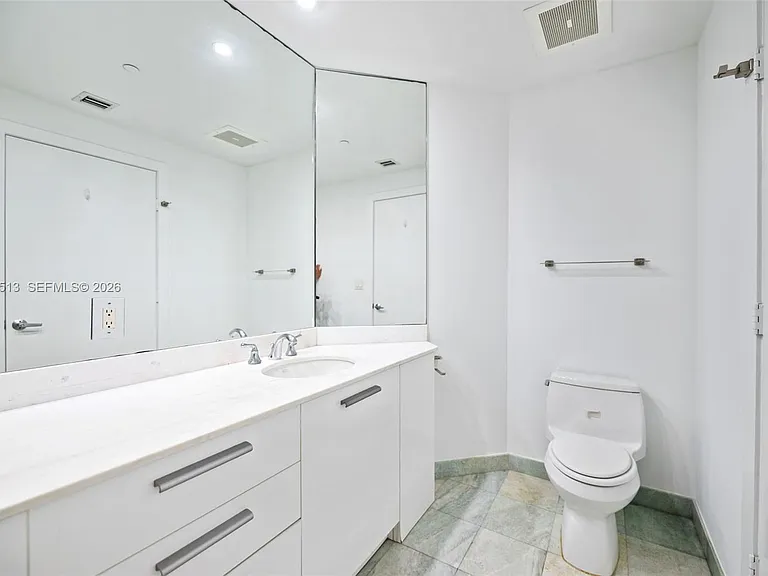 1050 Brickell Ave #3314 — Photo 15