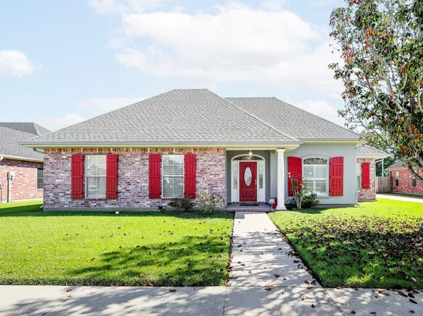 4 Coventry Cir, Houma, LA 70364