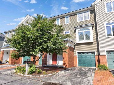 105 Riverwalk Way, Manchester, NH, 03101