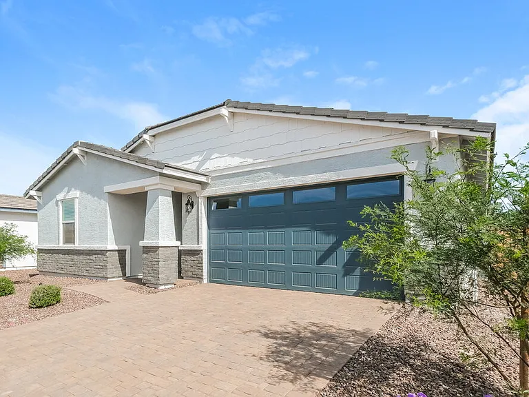 24426 W Grenadine Rd — Photo 3