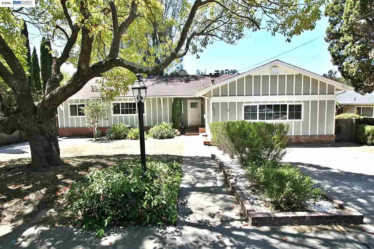 11011 Glen Artney St photo 1