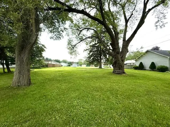 0 I St, La Porte, IN 46350