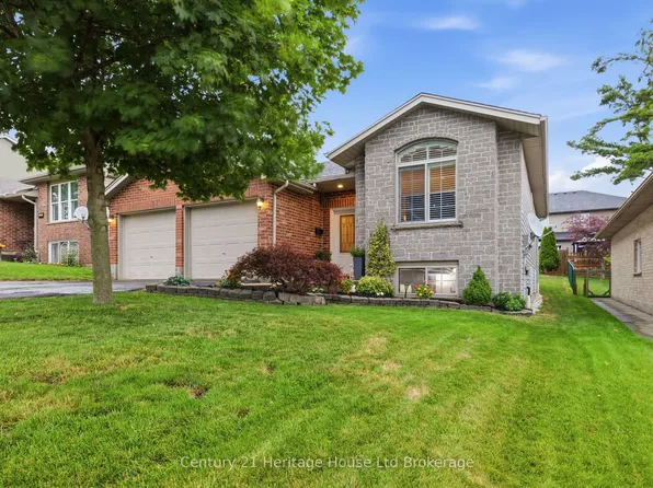 22 Hillside Rd, Ingersoll, ON N5C 4B5