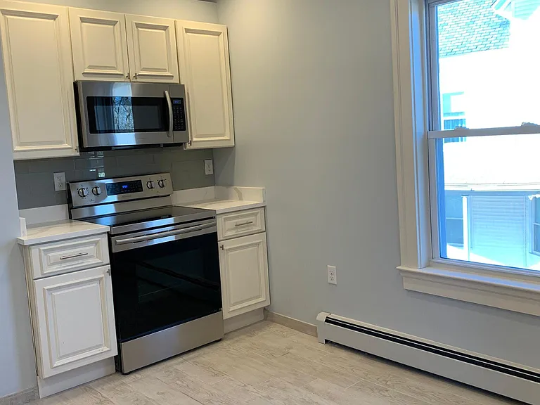 54 Richmond Ave #2 — Photo 10