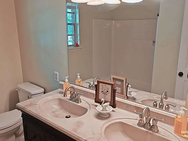 4400 Winding Creek Dr — Photo 10