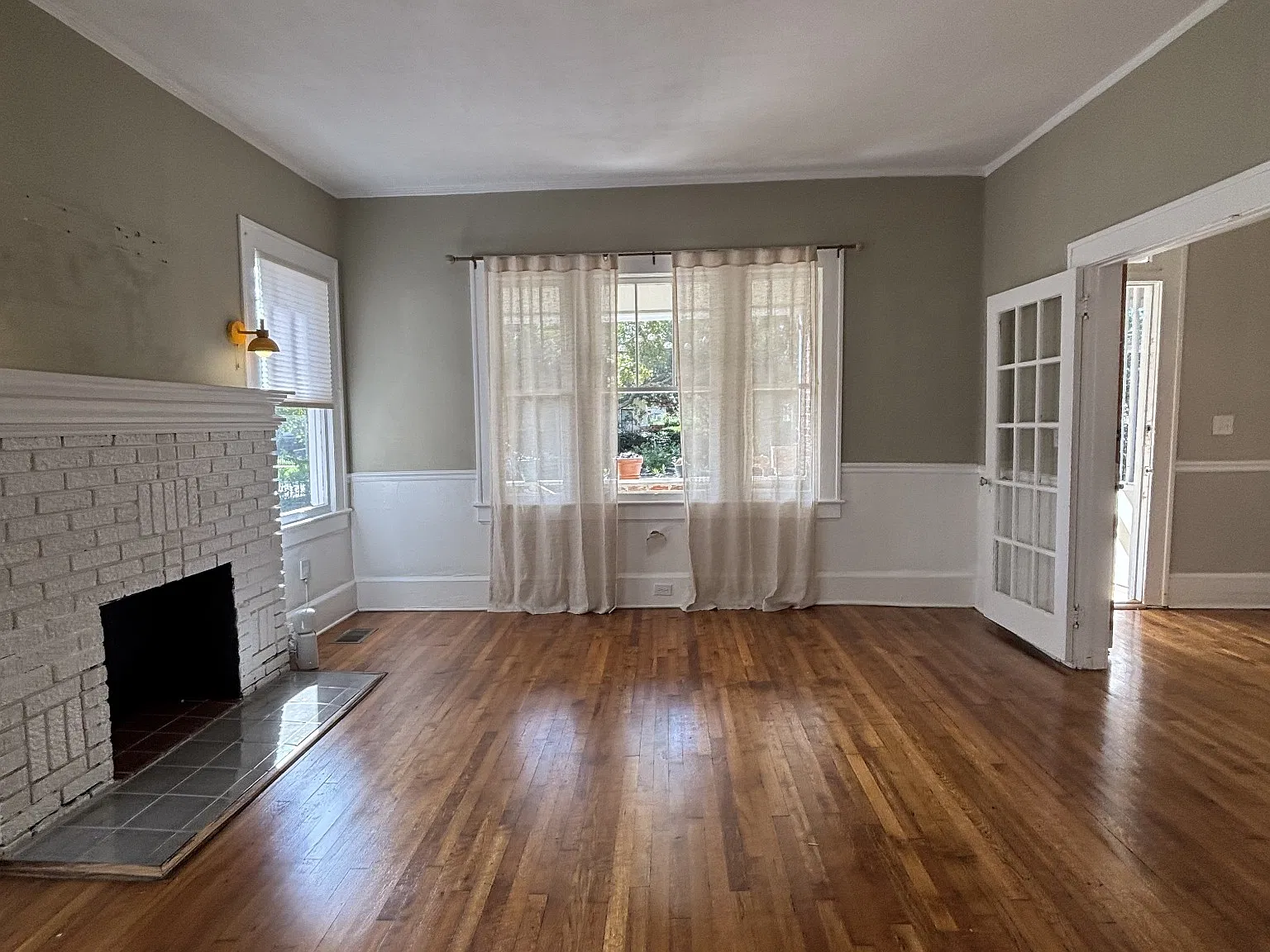2 bed, 1606 sqft, $2,250 — Photo 4