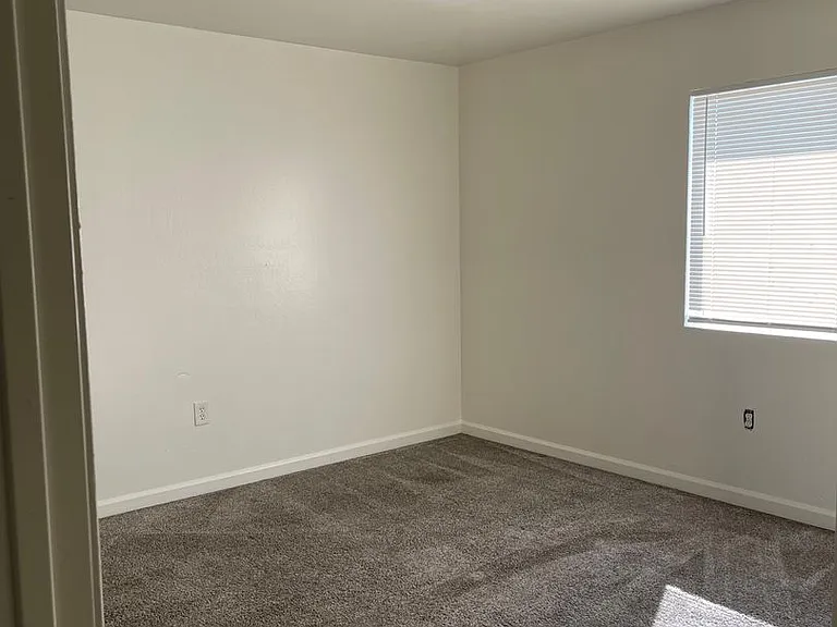 1426 Lake St — Photo 10