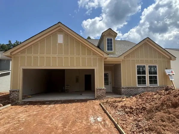 370 Crimson Feather Dr, Jefferson, GA 30549