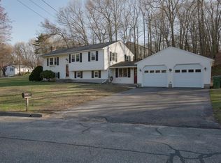 146 Ivy Ln, Northbridge, MA 01534