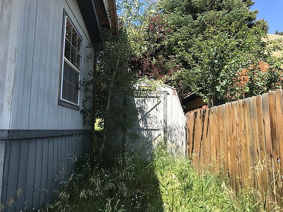 4th image of 3909 Lake Breeze Dr