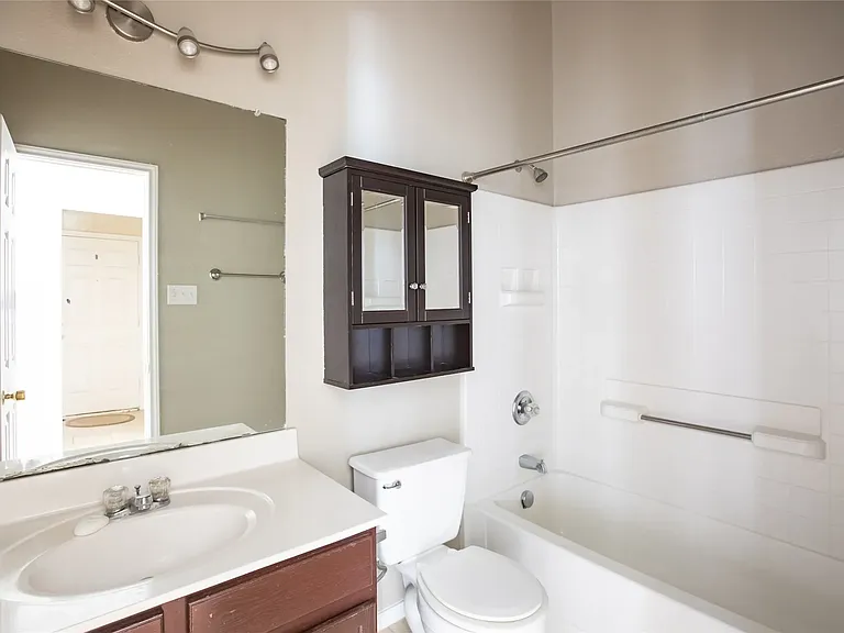 9005 Boone Dr — Photo 6