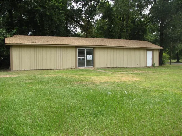 1000 W West St, Livingston, TX 77351