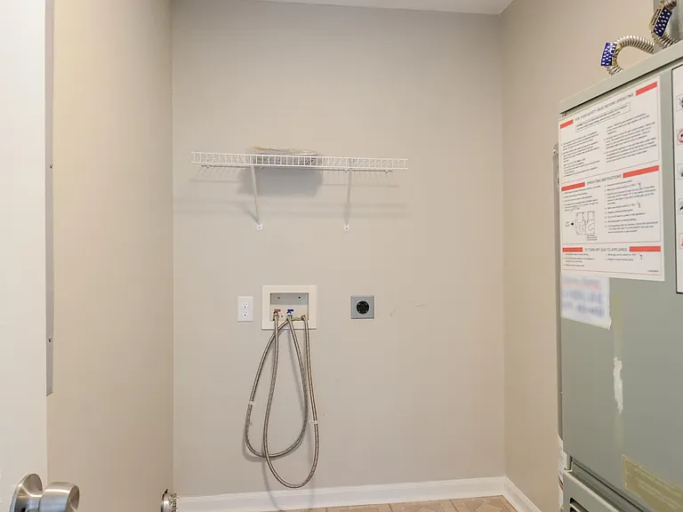 5291 Villa Ct — Photo 19
