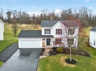 441 Parkside Trl, Macedon, NY 14502