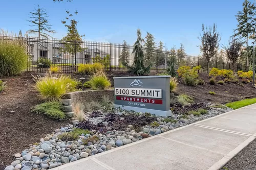 5100 Summit Apartments Monument Sign - 5100 Summit