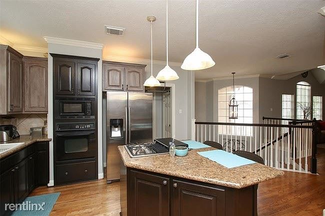 250-westcott-st-houston-tx-building-photo(7)